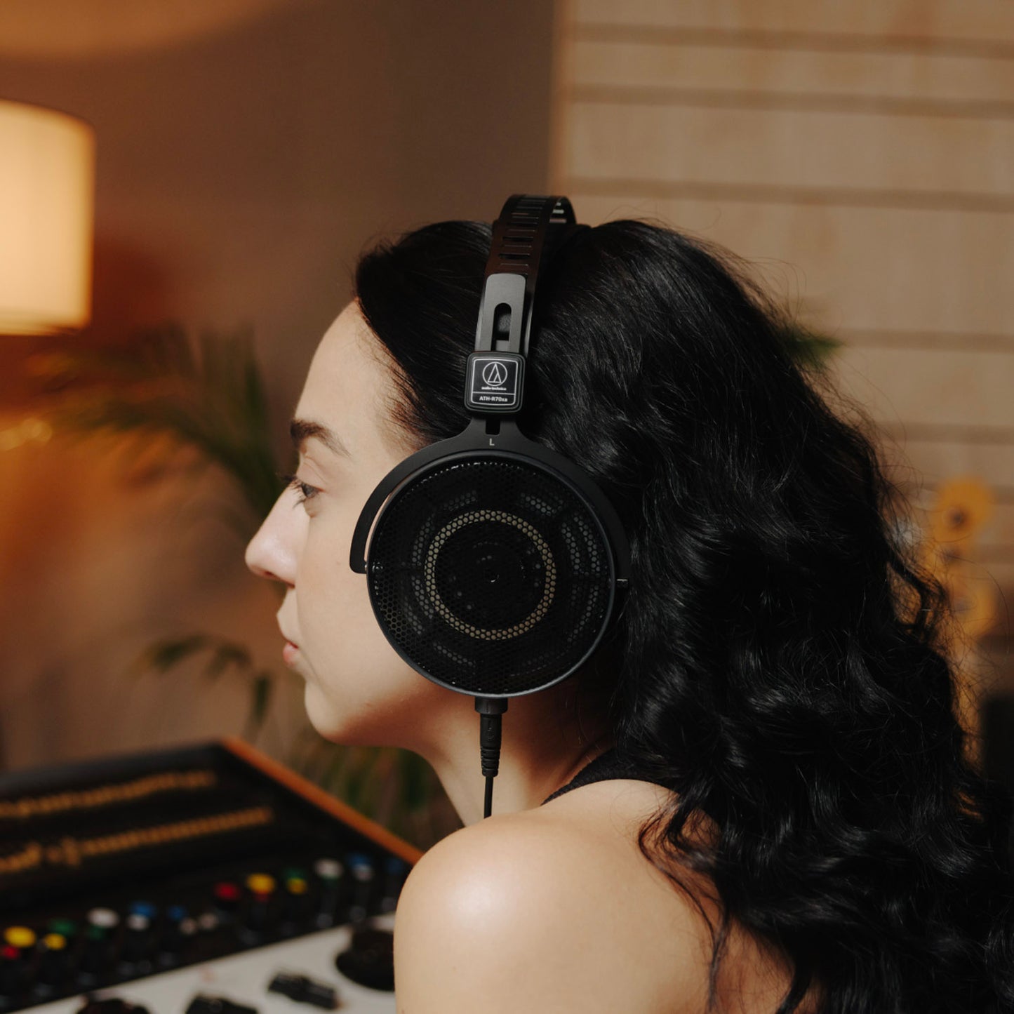 Audio Technica ATH-R70xa Headphones