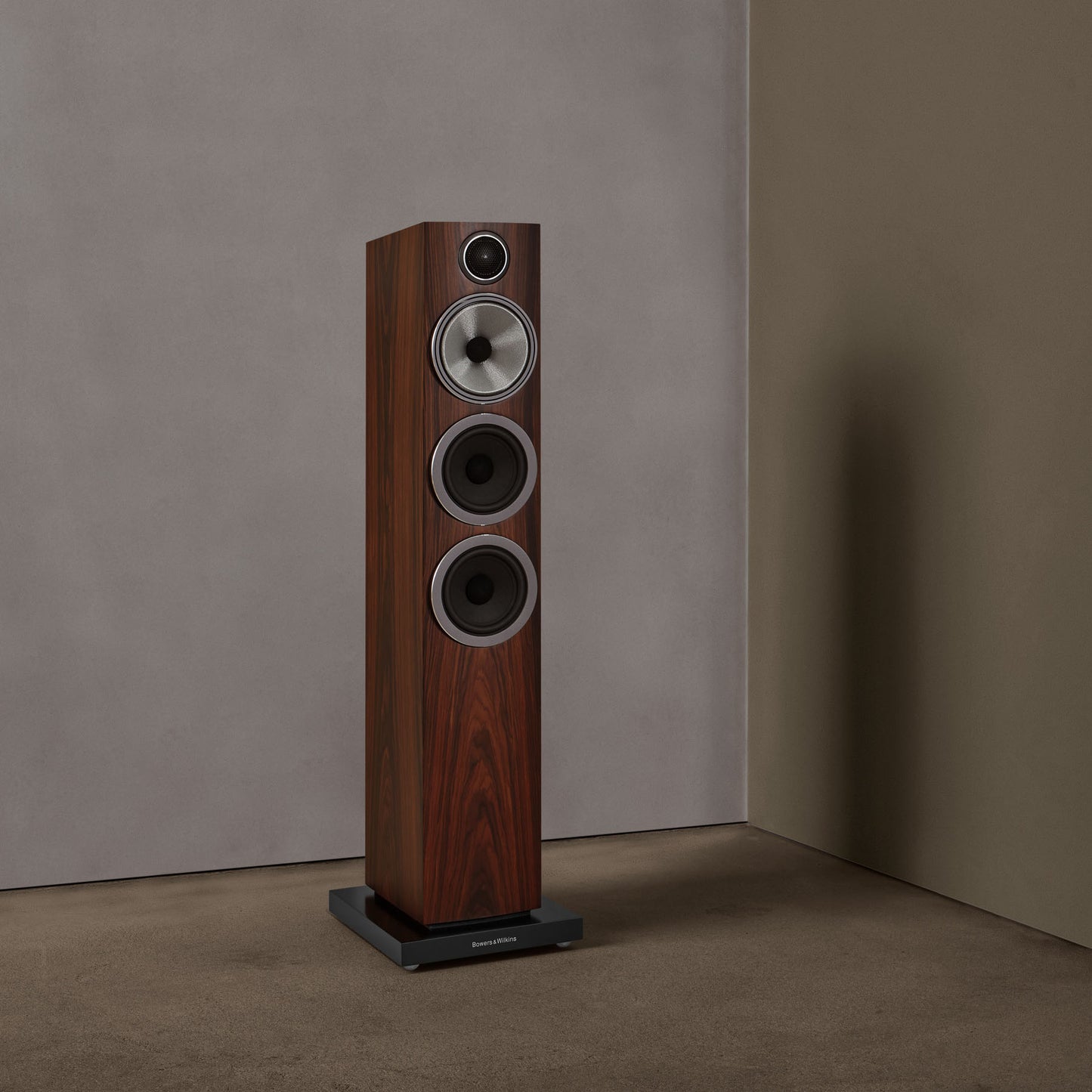 Bowers & Wilkins 704 S3 Speakers