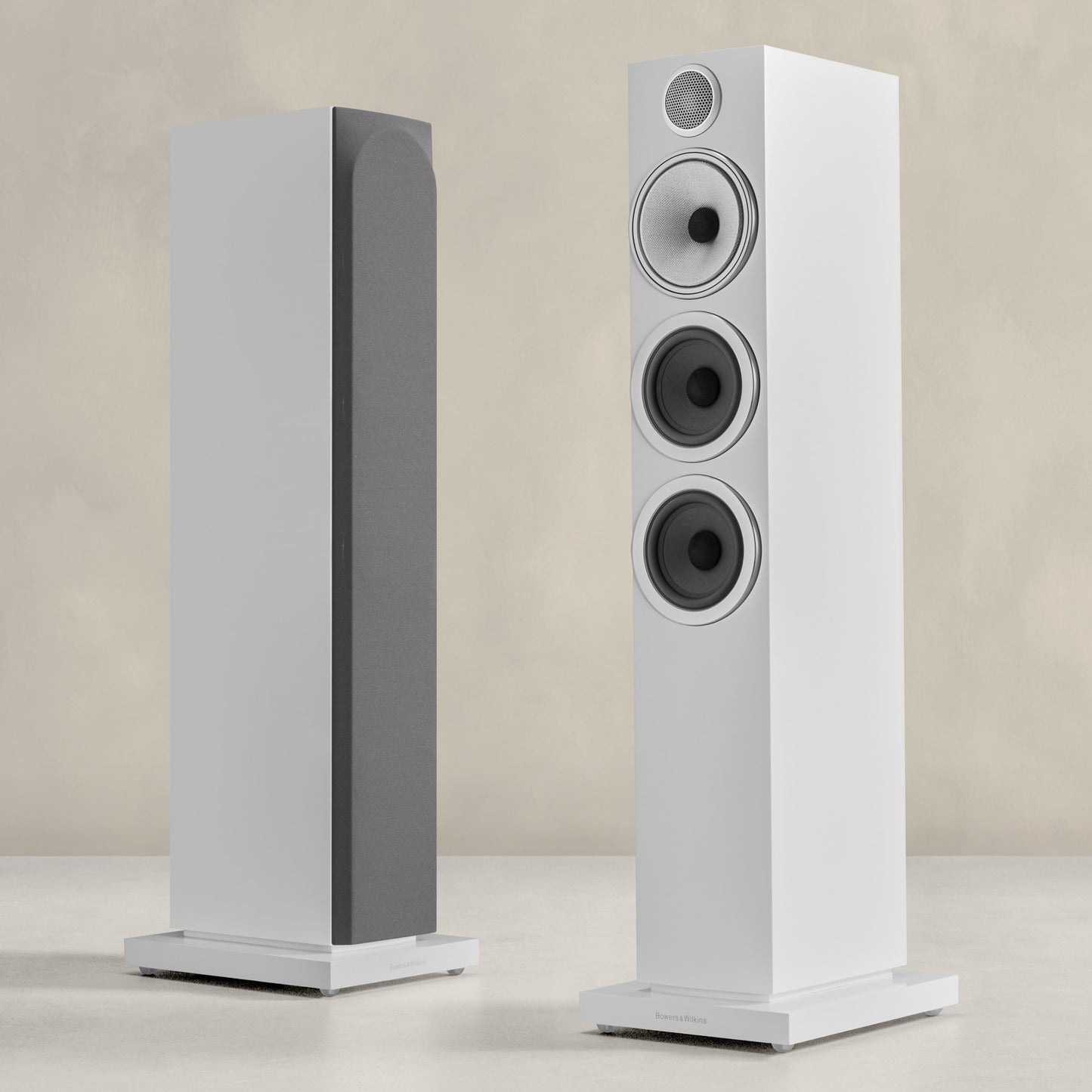 Bowers & Wilkins 704 S3 Speakers