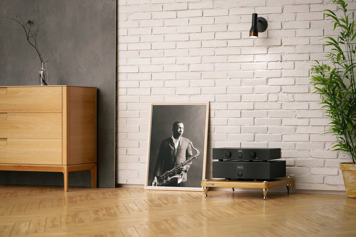Hegel H20 Stereo Power Amplifier - Exceptional Clarity & Accuracy