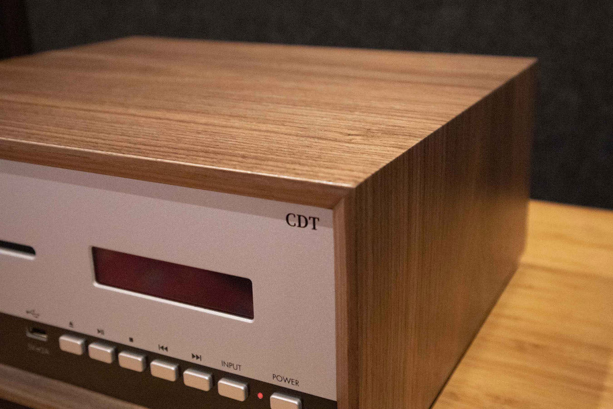 LEAK CDT CD Transport - Top angle