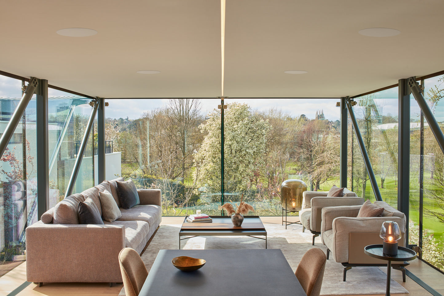 Bowers & Wilkins CCM682 In-Ceiling Speakers