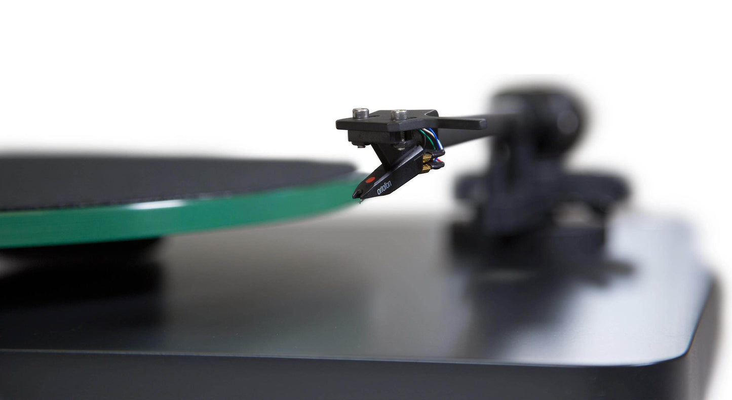 NAD C558 Turntable