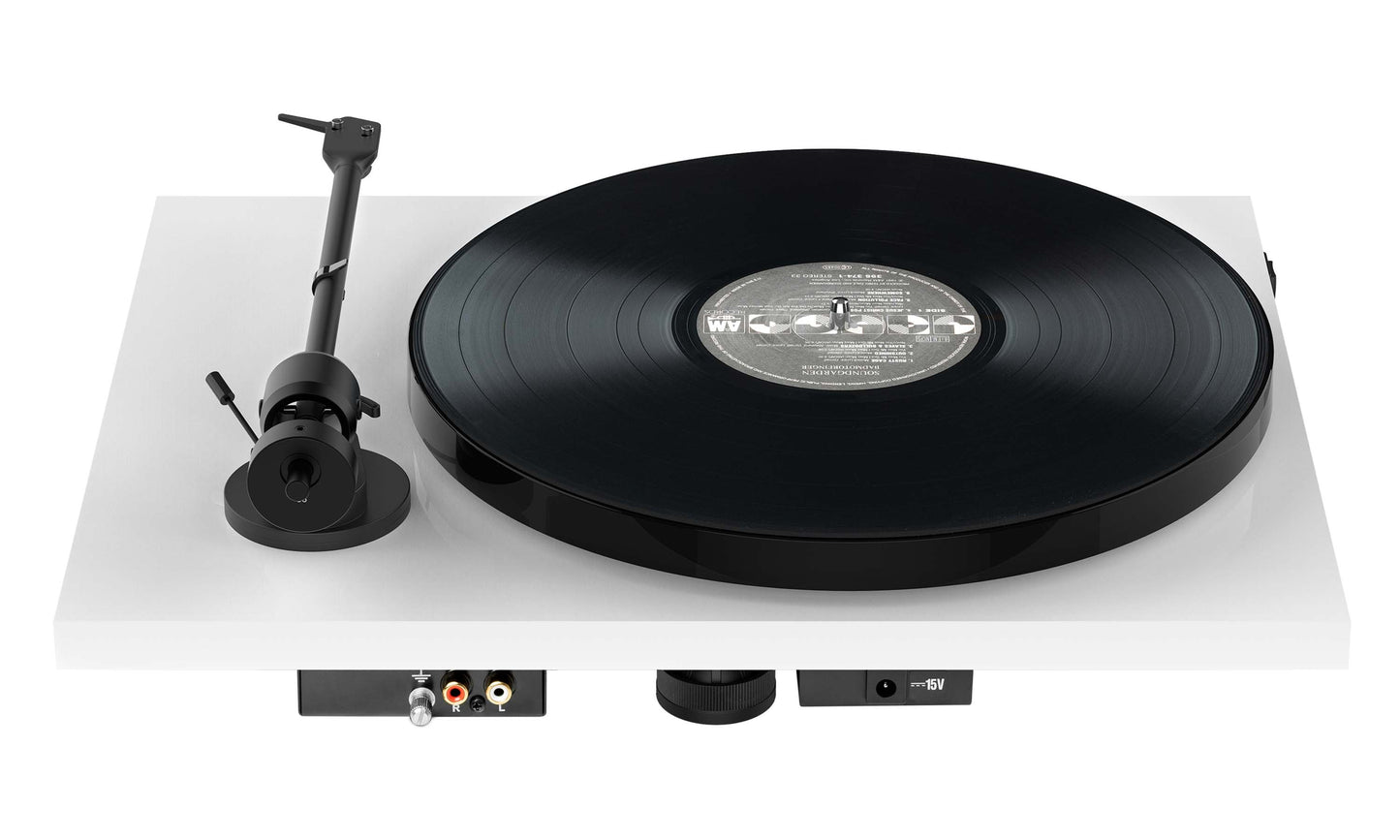 Manual Belt Drive Turntable with Switchable Phono Preamp