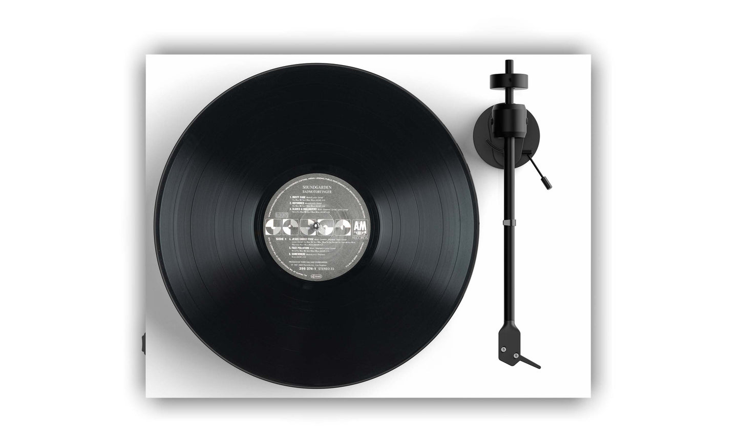 Aluminium Tonearm & Ortofon OM5e MM Cartridge