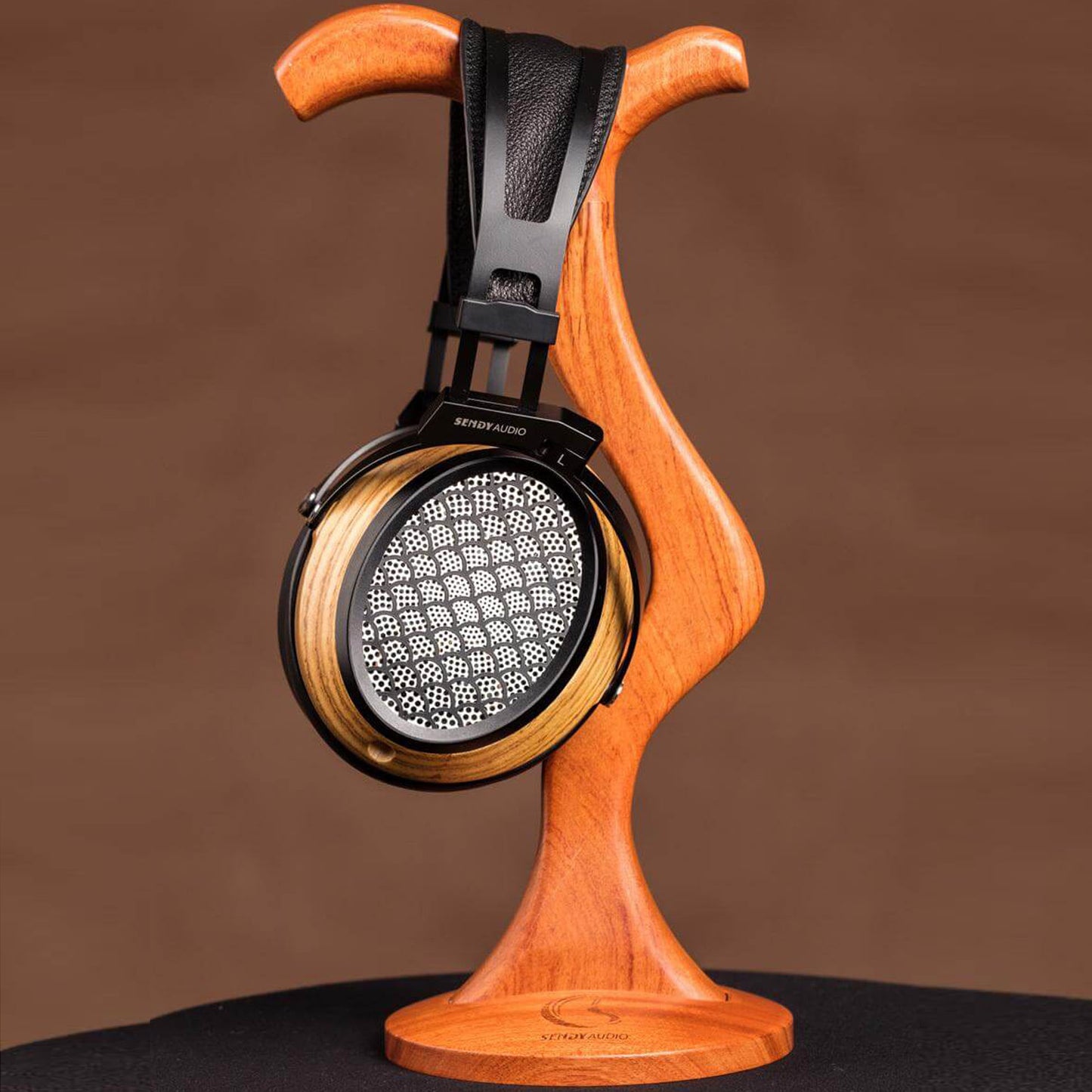 Stand shown with Sendy Audio Aiva Headphones (sold separately)