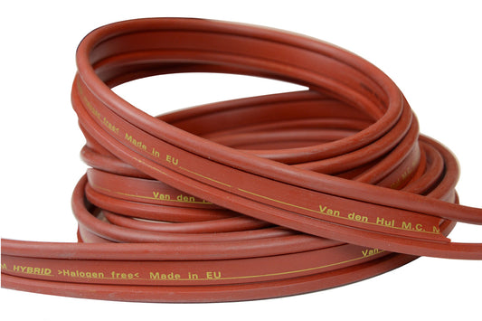 van den Hul Magnum Hybrid Speaker Cable - Purchase by the metre.