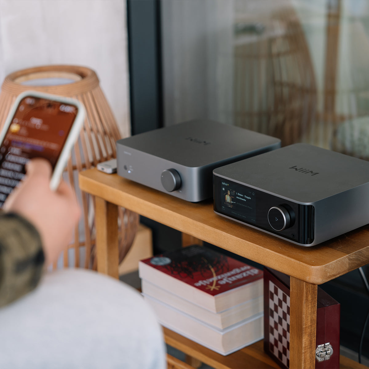 WiiM Ultra Vibelink Streaming Amplifier Combo - Lifestyle