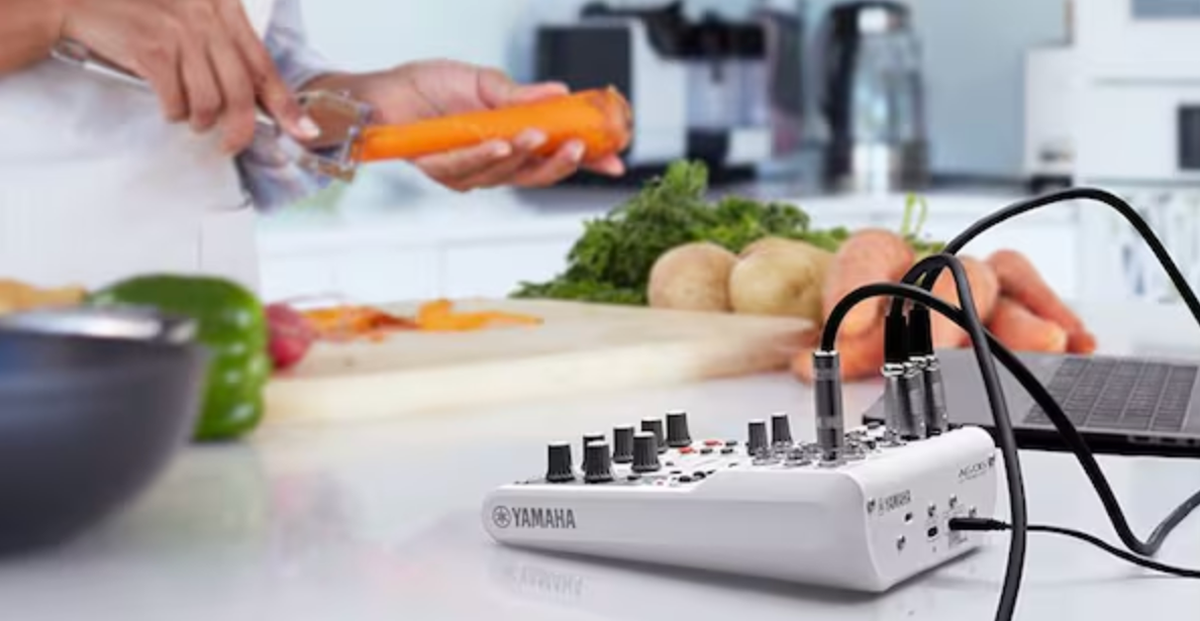 Yamaha AG06MK2 6-Channel Live Streaming Mixer