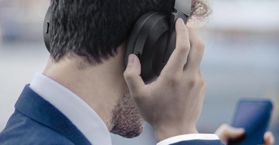 Yamaha YH-E700B Wireless Headphones