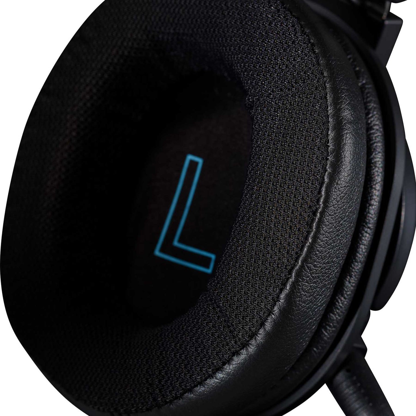 Yamaha YH-G01 Headset - A Flat Design with Mesh Earpads