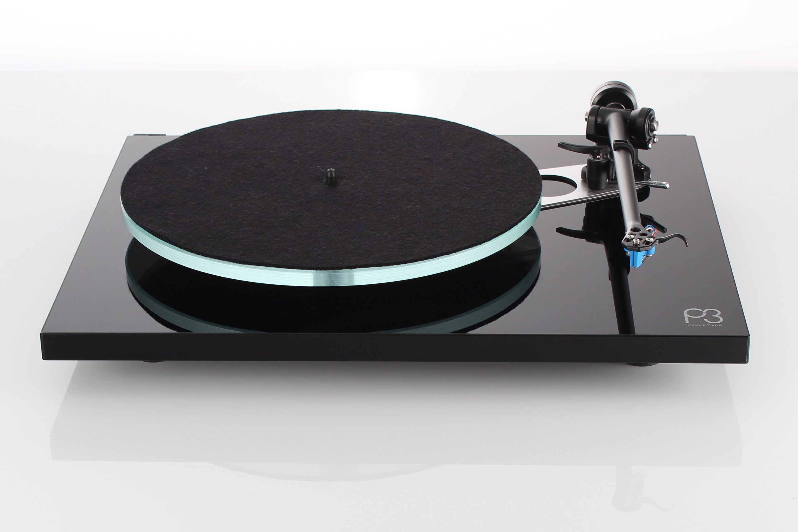 Rega Planar 3 Turntable-No Cartridge Supplied-Gloss Black Questions & Answers