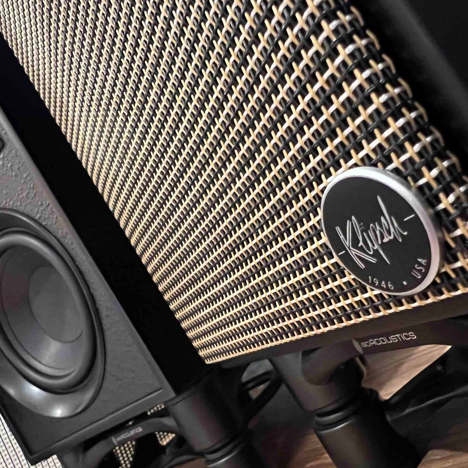 Isolation stands on bookshelf speakers