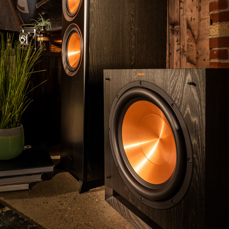 Subwoofer and floorstanding speaker