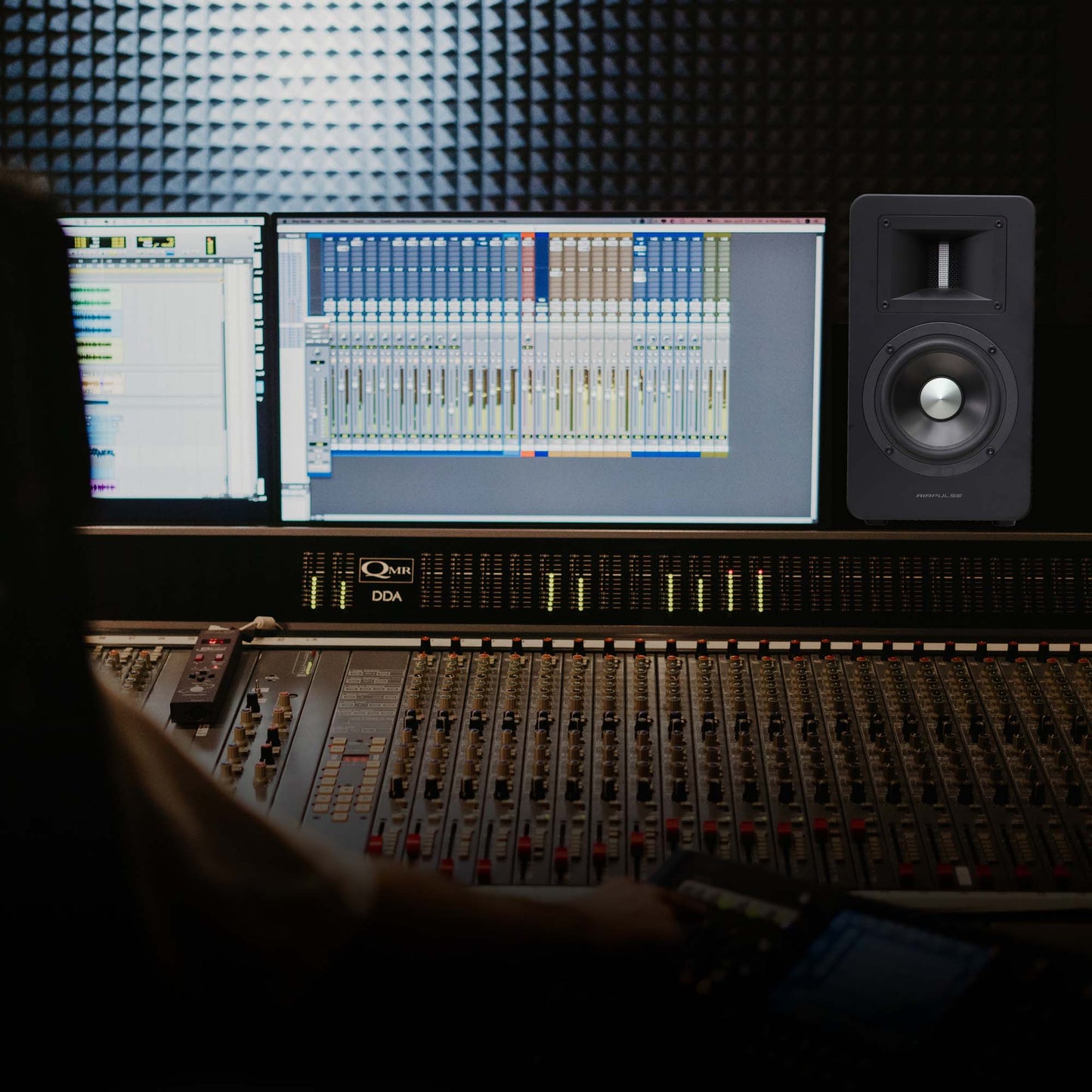 Airpulse SM200 Powered Studio Monitors