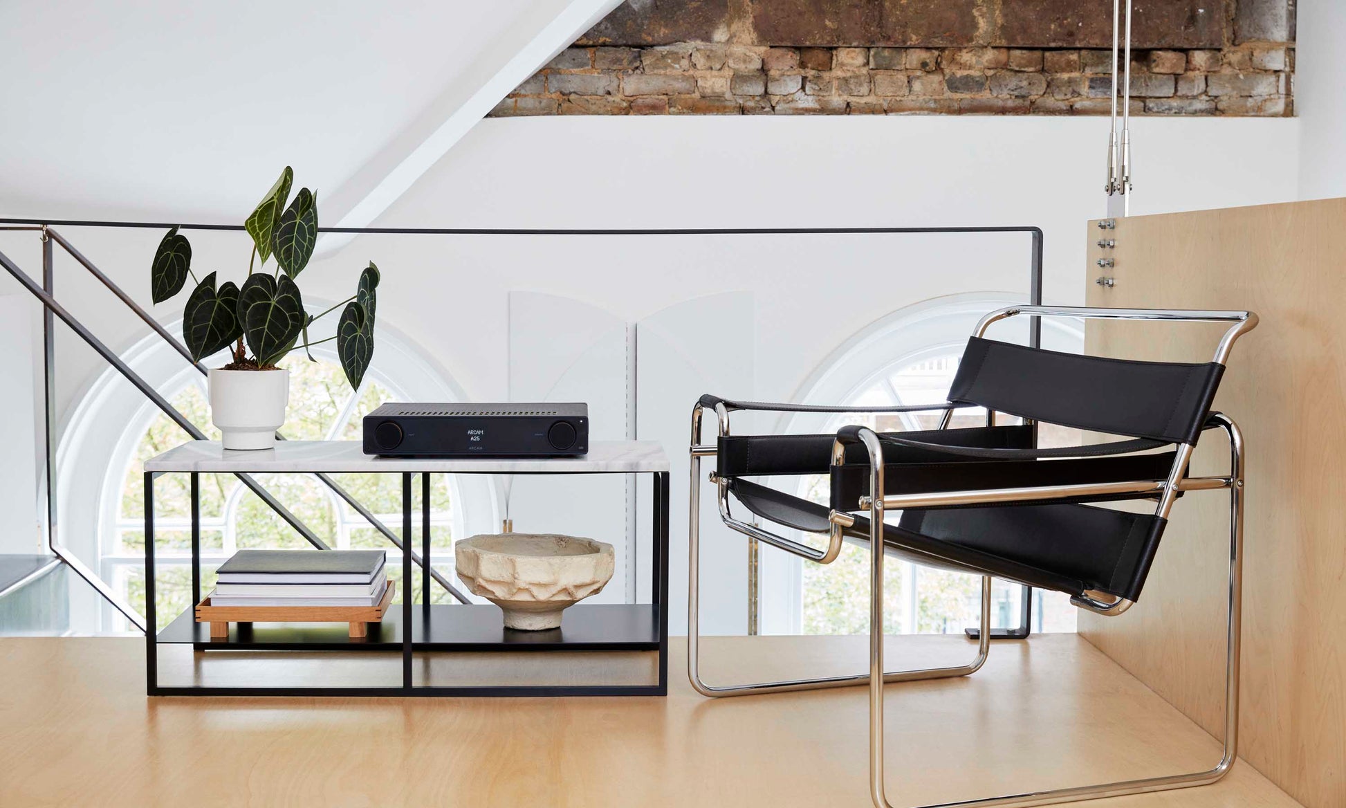 Arcam A25 Stereo Amplifier