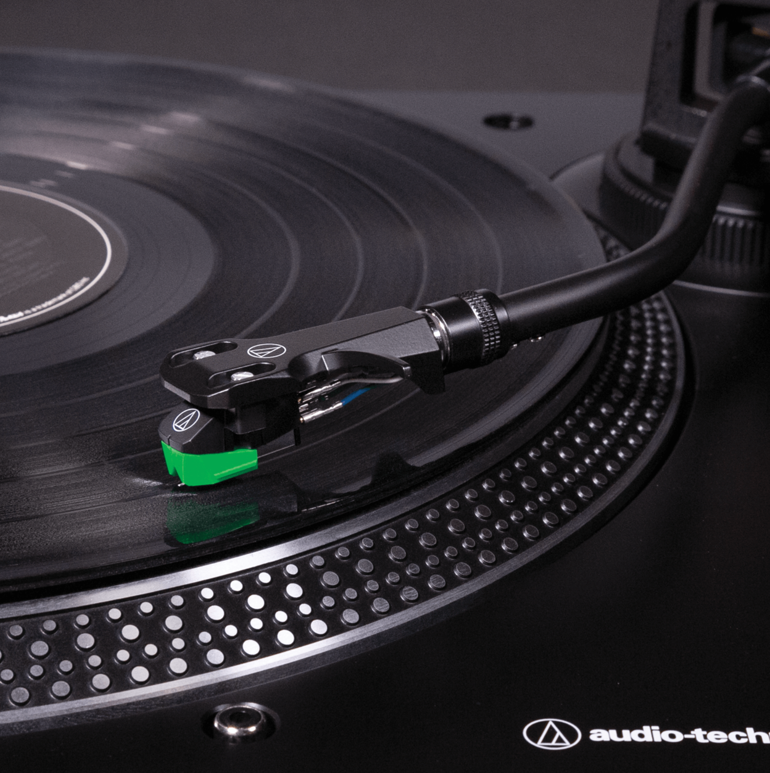 Audio Technica AT-LP120XBT-USB Turntable - Tonearm