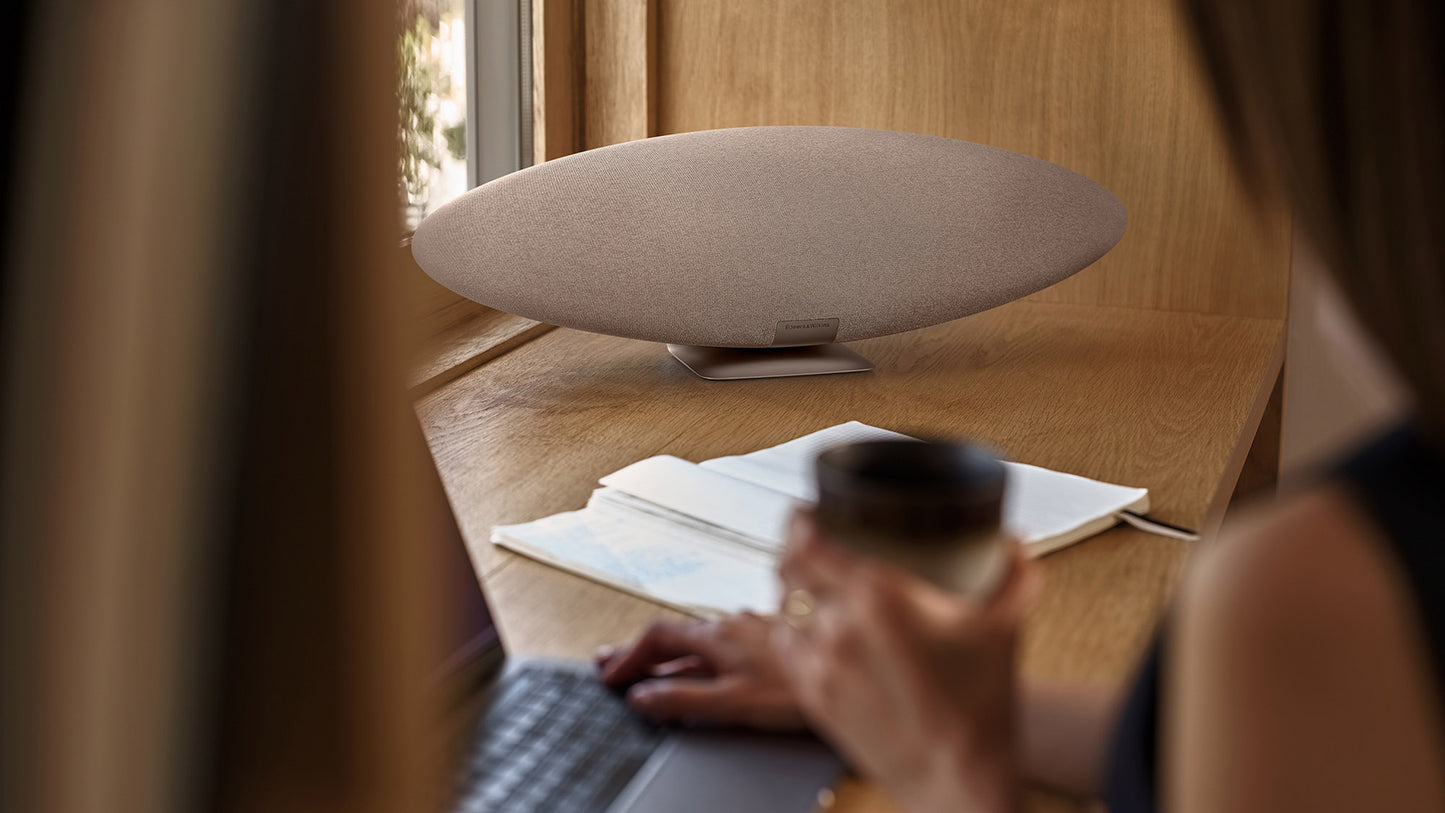 Bowers & Wilkins Zeppelin Pro Edition Streaming System