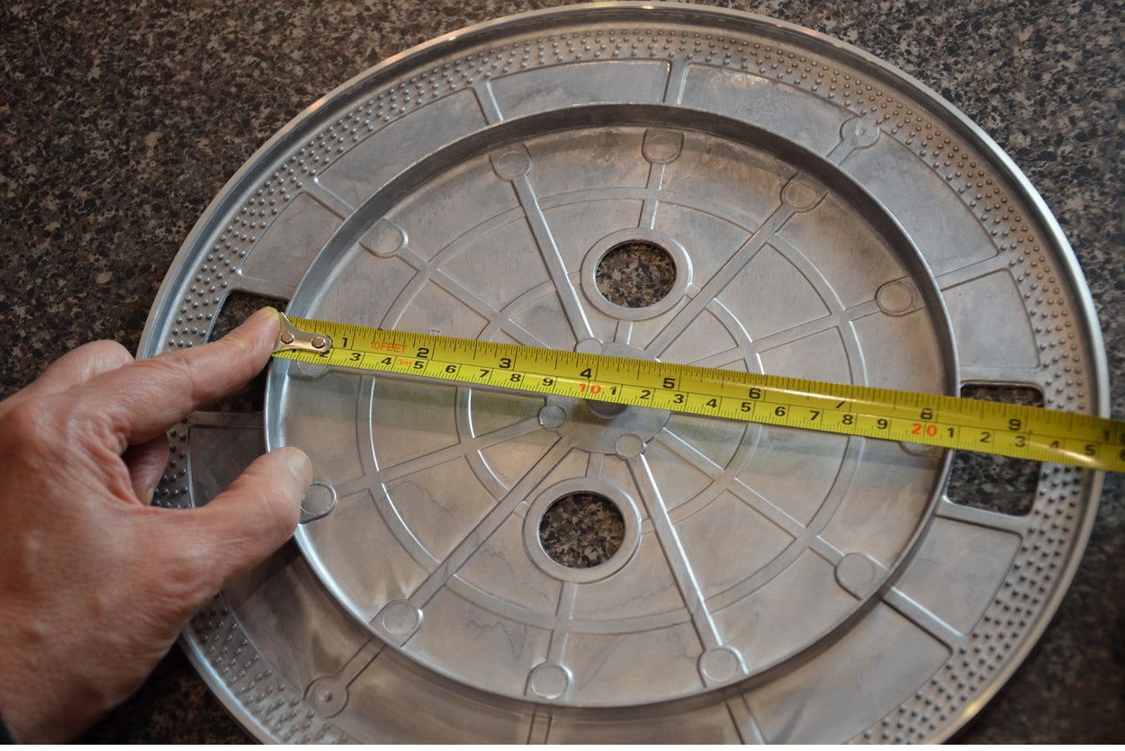 Step 3 - Flip the platter over and measure the diameter of the inner hub and deduct 5mm. That is your belt size.