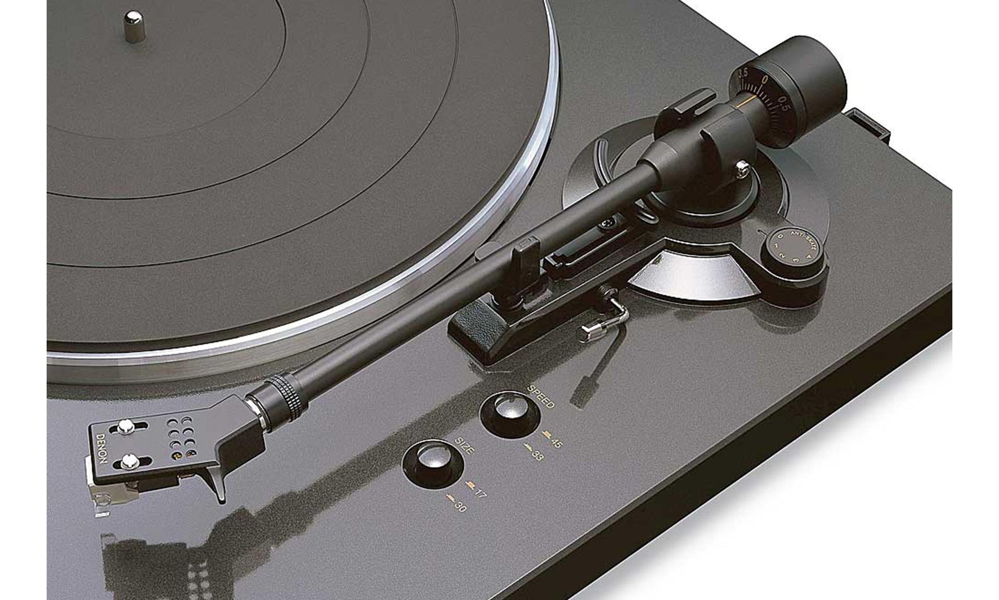 Denon DP300F Turntable - Tonearm view.
