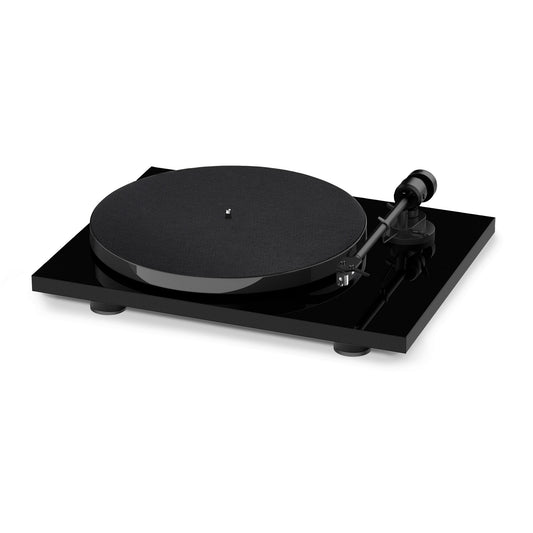 Pro-Ject E1 BT Turntable with Pick It MM E Cartridge in black on white background