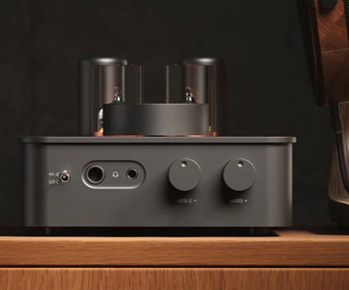 Close up of Fosi Audio GR70 Tube Headphone Amp Preamp