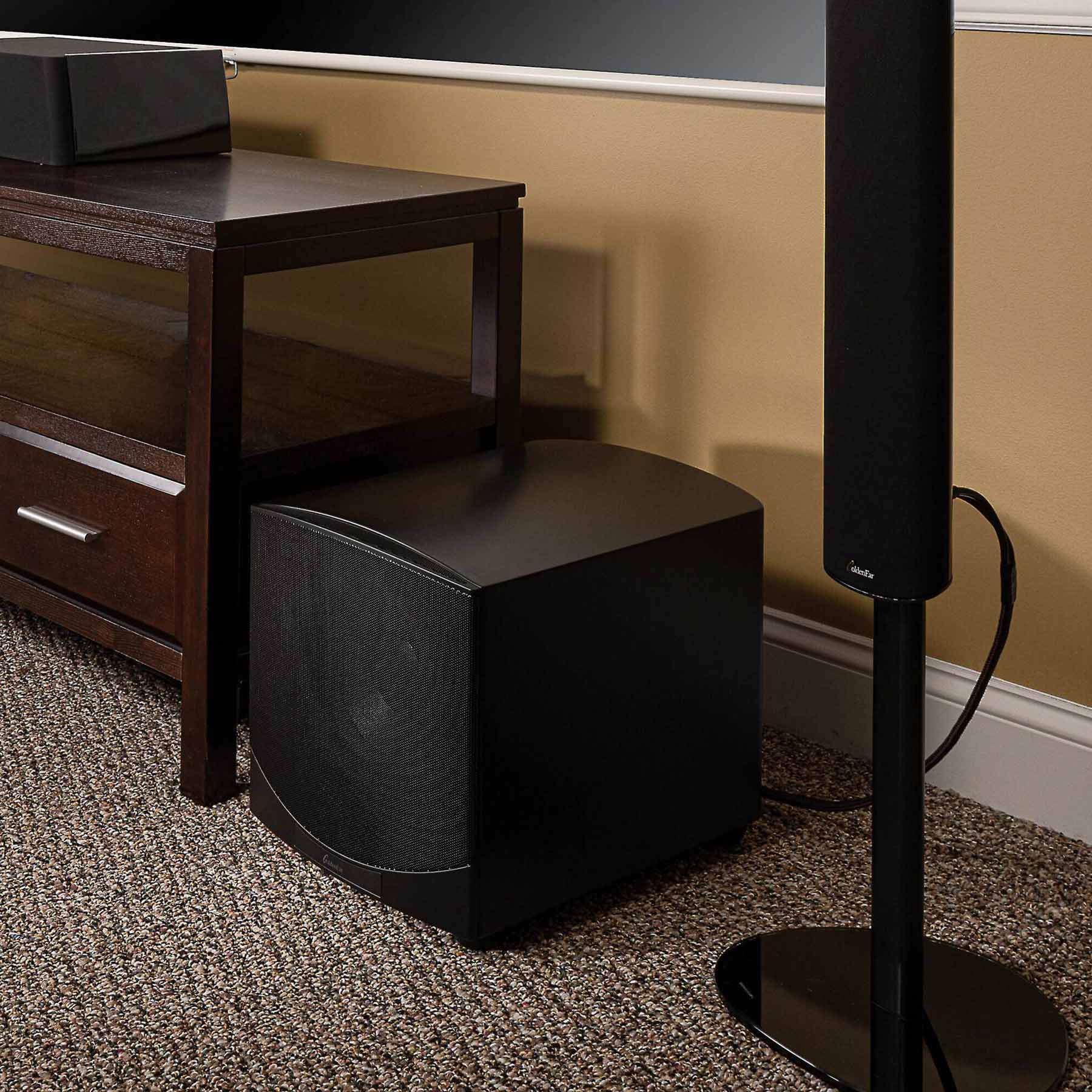 Optimized Driver Configuration, Superb Detail, Soul-Stirring Bass