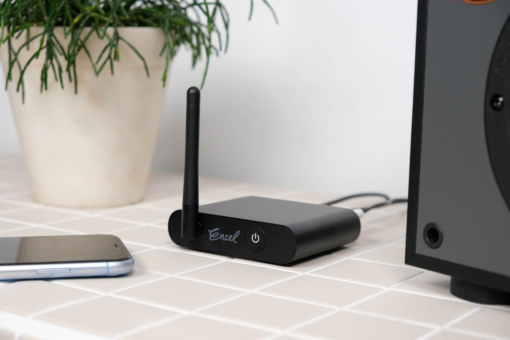 Encel Harald V2 Bluetooth Receiver - Lifestyle