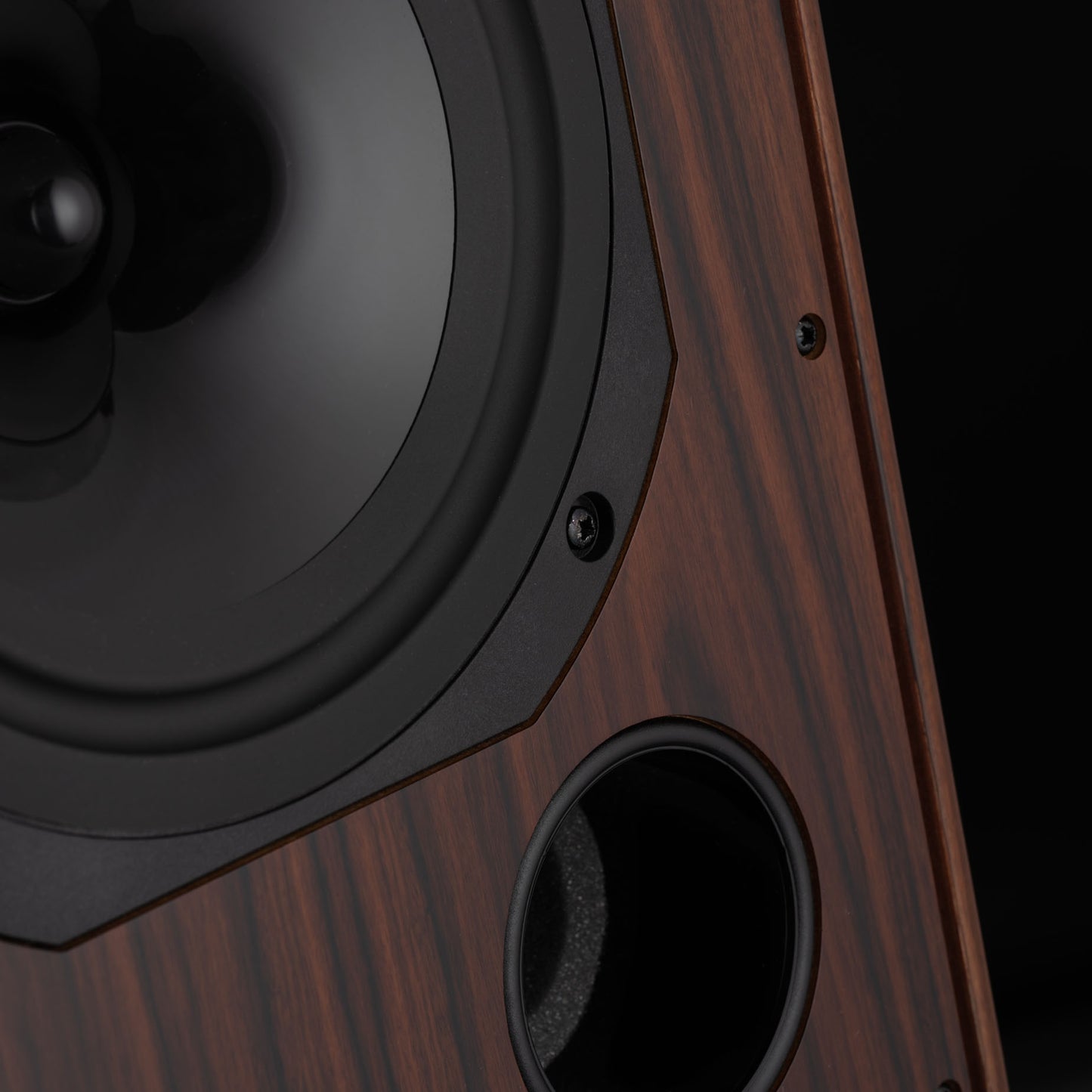 Harbeth SHL5plus XD Speakers
