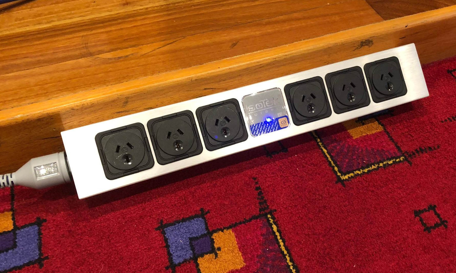 IsoTek EVO3 Polaris Power Board Conditioner
