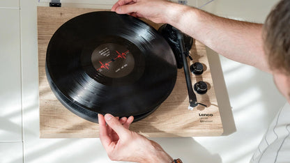 Lenco LBT-188 Turntable