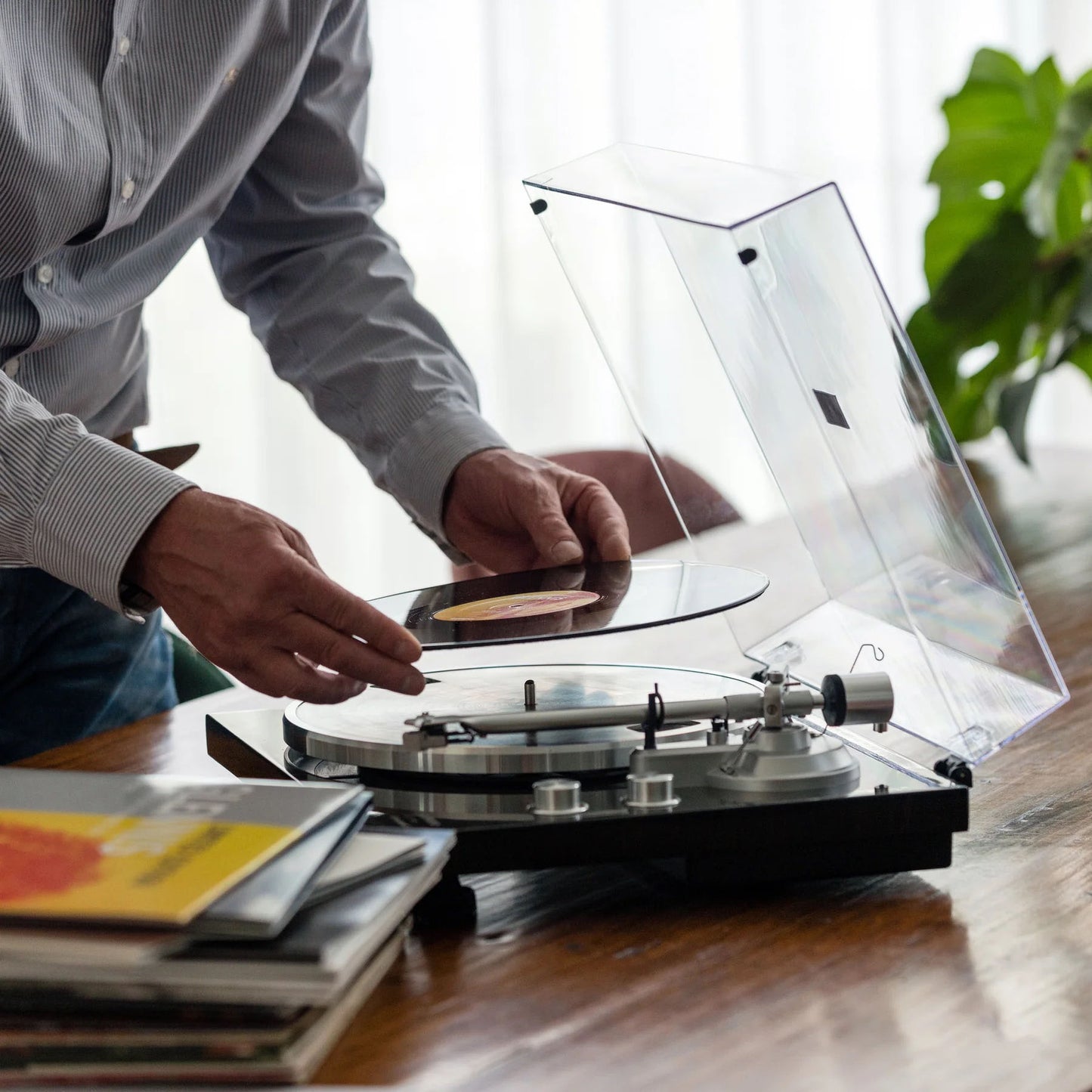 Lenco LBT-188 Turntable