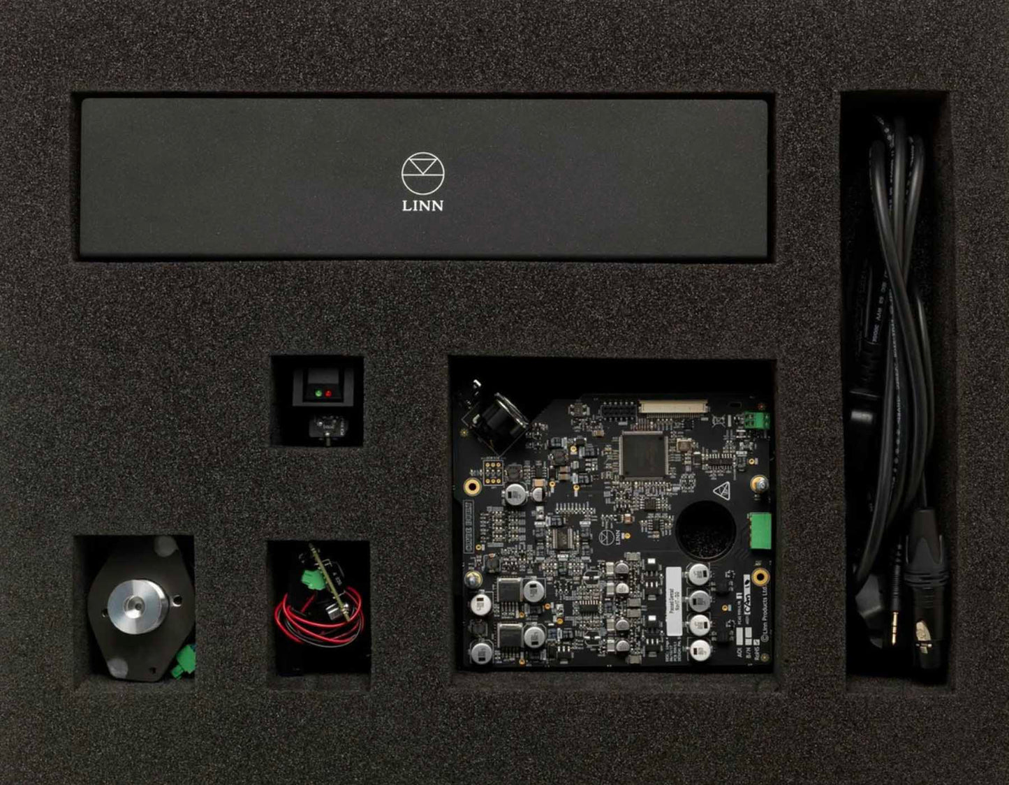 Linn Lingo 4 AC Motor Supply - What Come In The Box