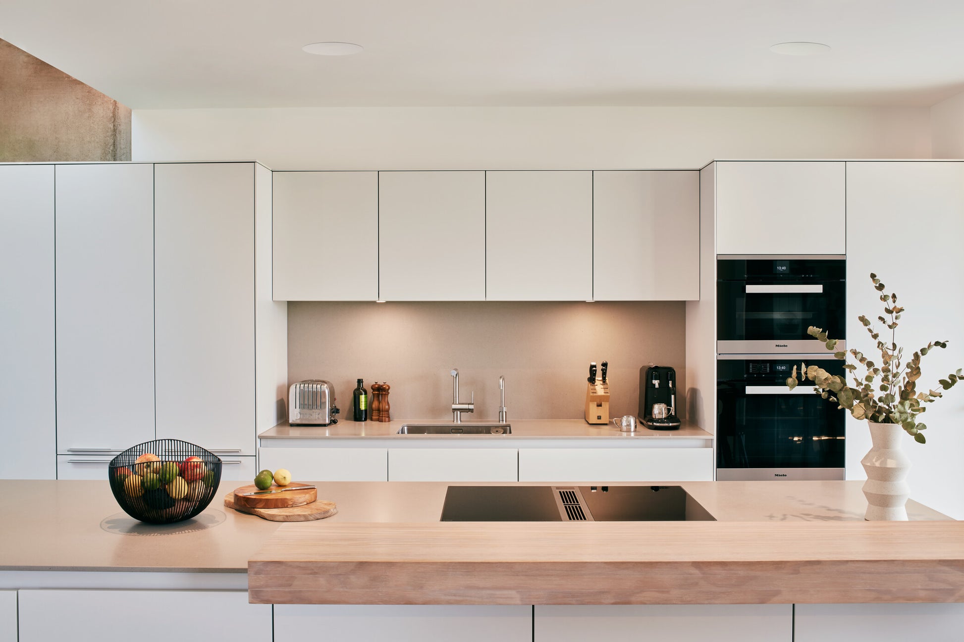Bowers & Wilkins CCM682 In-Ceiling Speakers - Kitchen