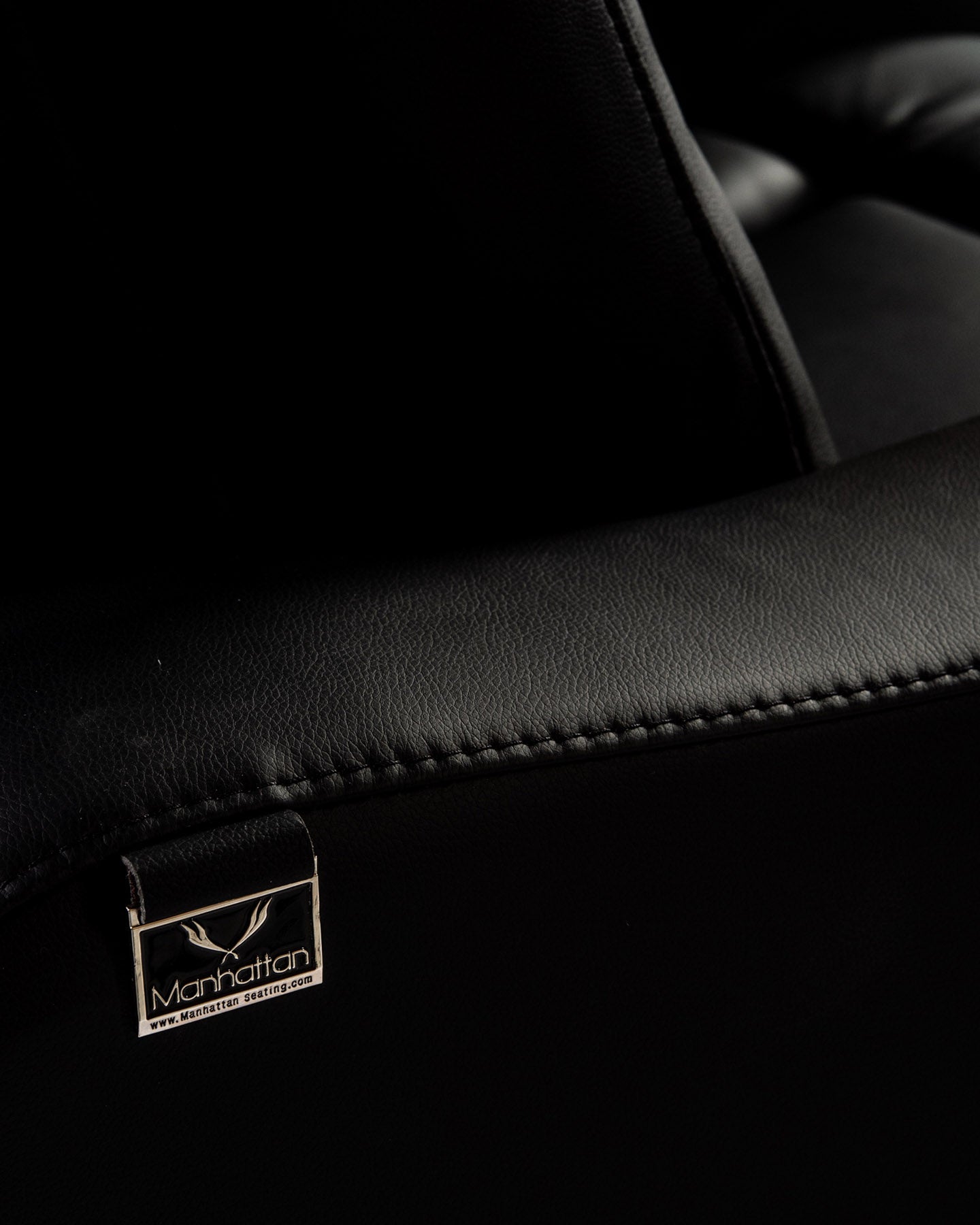Manhattan Brooklyn Pro DM Home Cinema Seating - Quality Materials