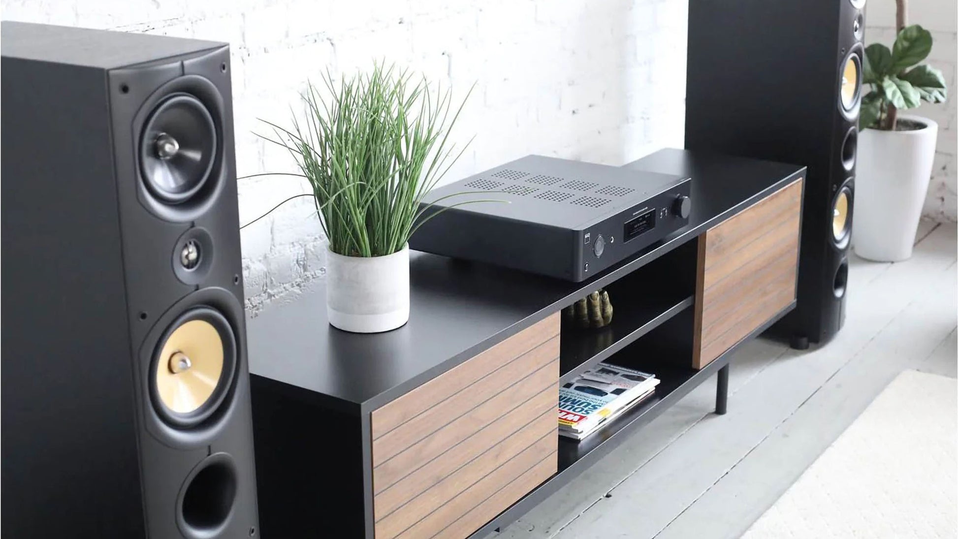 NAD C389 BluOS-D Streaming Amplifier DAC
