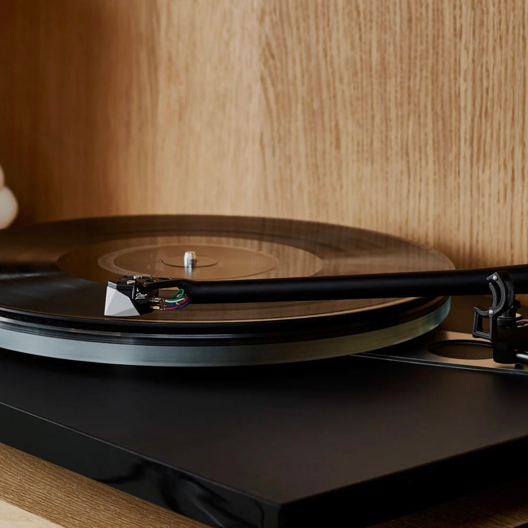 Ortofon 2MR Mono Moving Magnet Cartridge - Lifestyle View