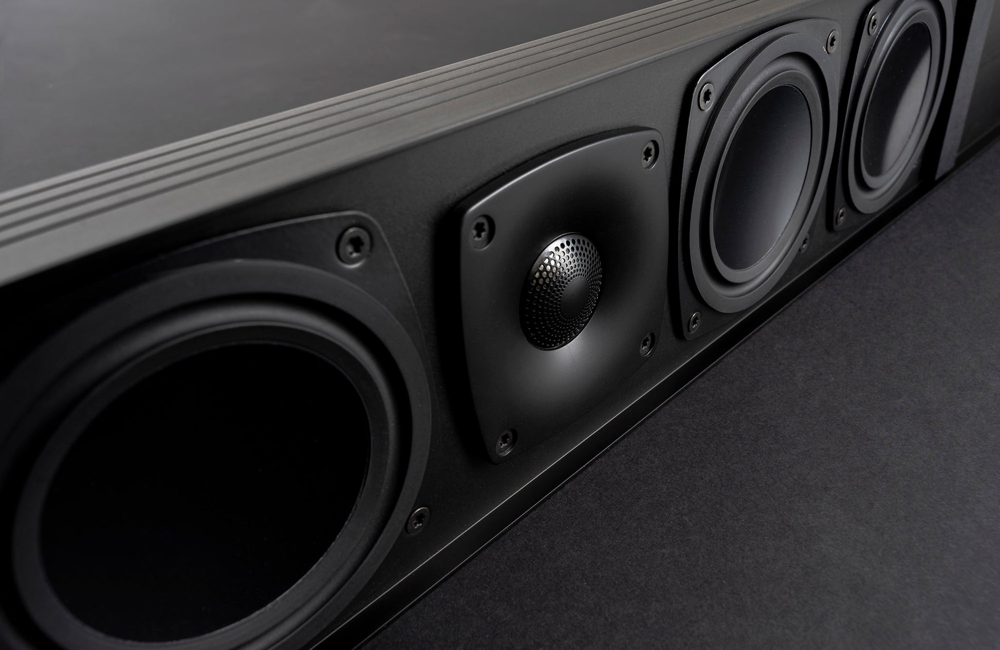 Paradigm Décor 1SC V2 - Designed for 85" Flat Screen TVs