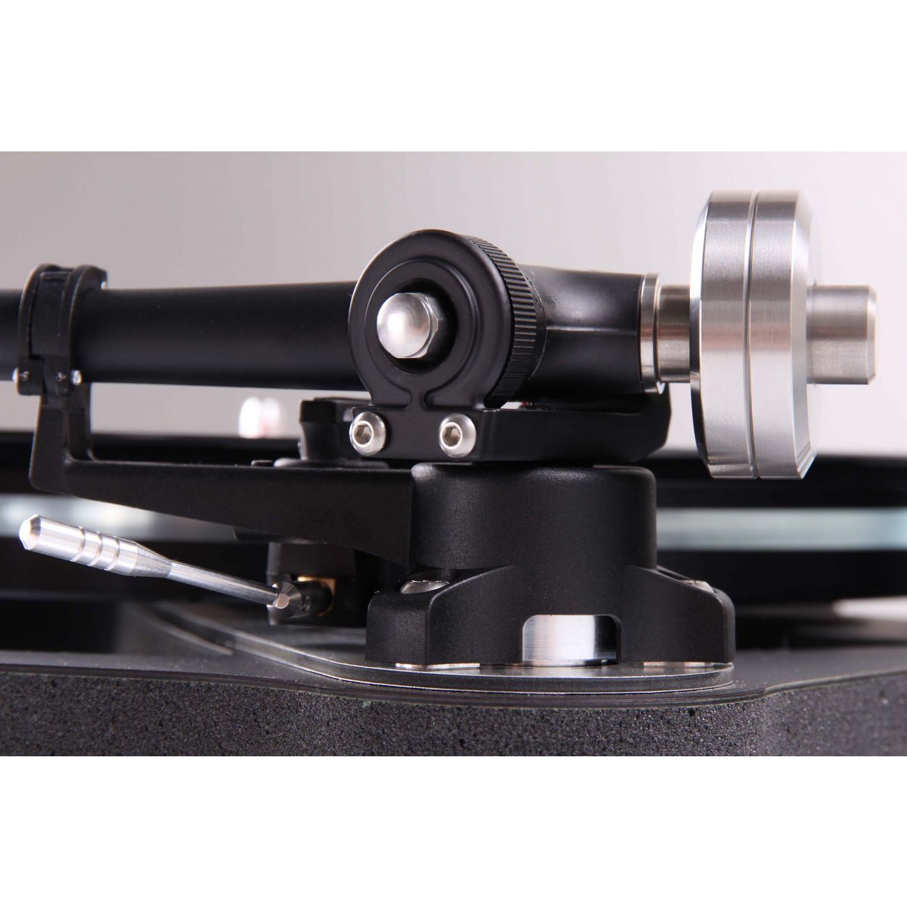 Rega Planar 8 Turntable
