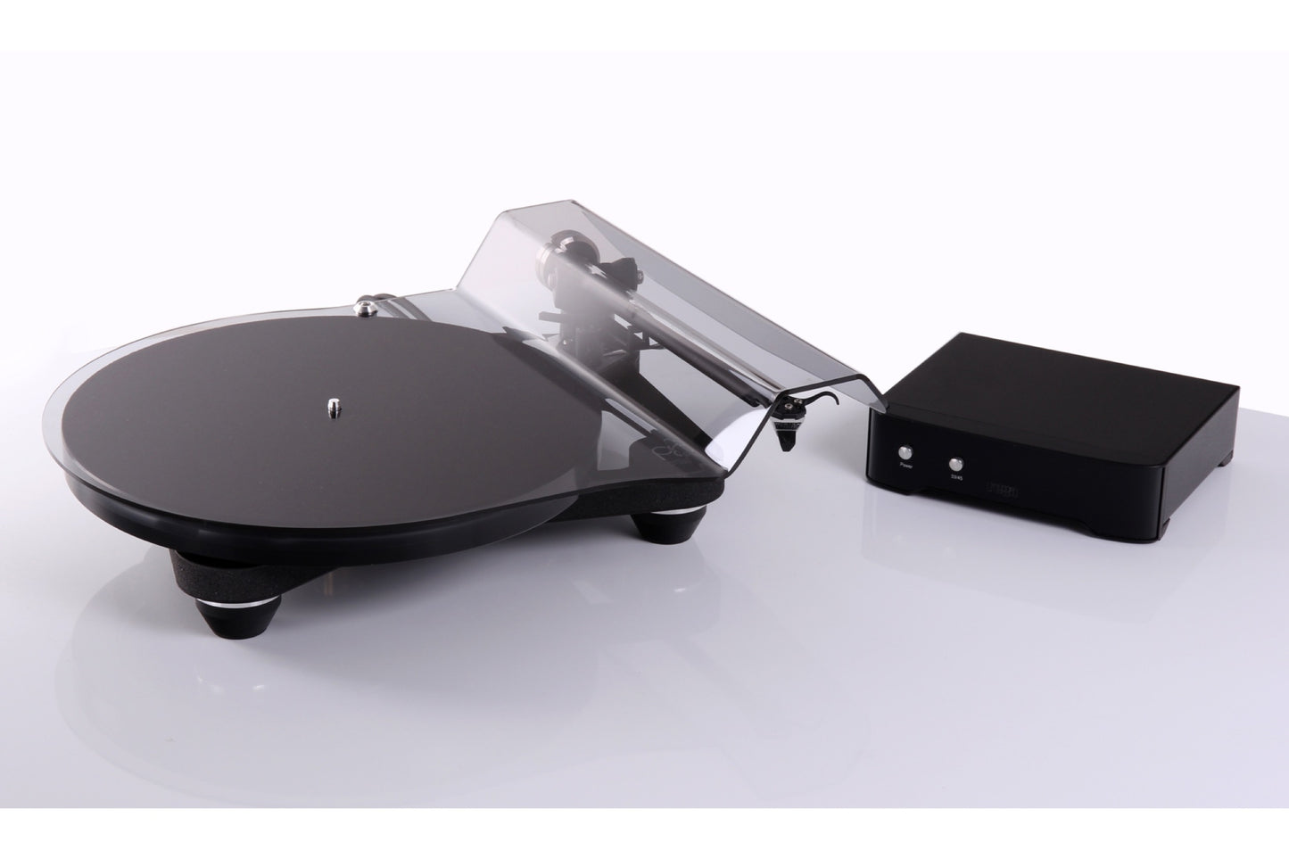 Rega Planar 8 Turntable