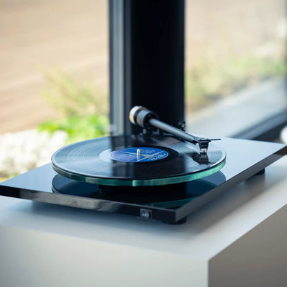 Pro-Ject T2 W Wi-Fi Turntable