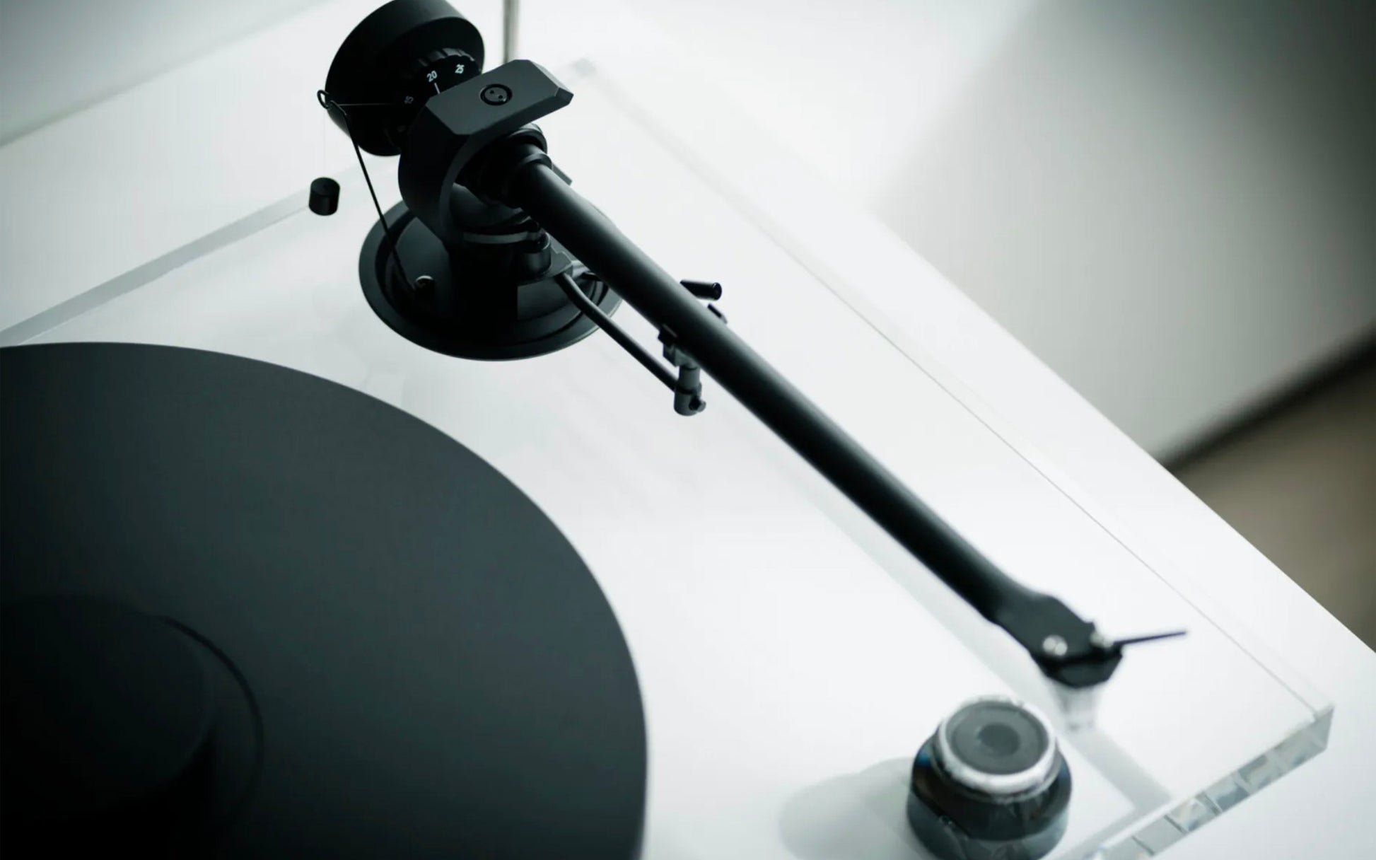 ProJect XA B Turntable - Premium 10" Aluminium Tonearm