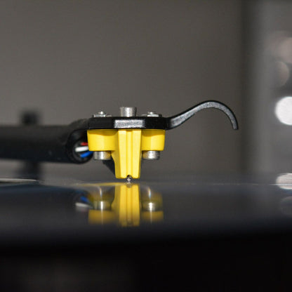 Rega Planar 6 Turntable