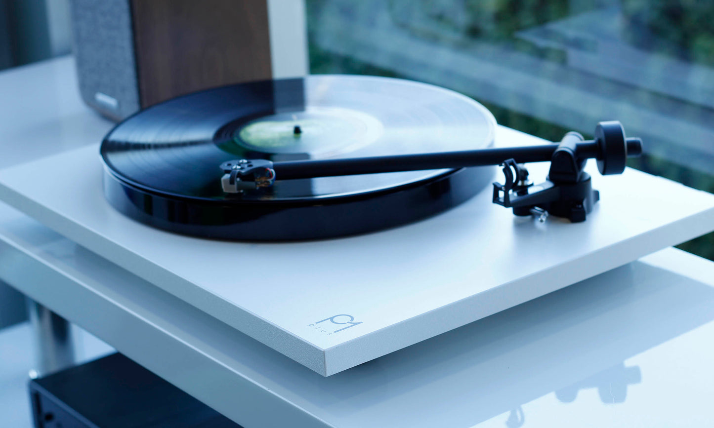 Rega Planar 1 Plus Turntable