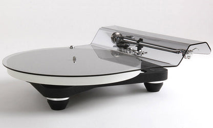 Rega Planar 10 Turntable