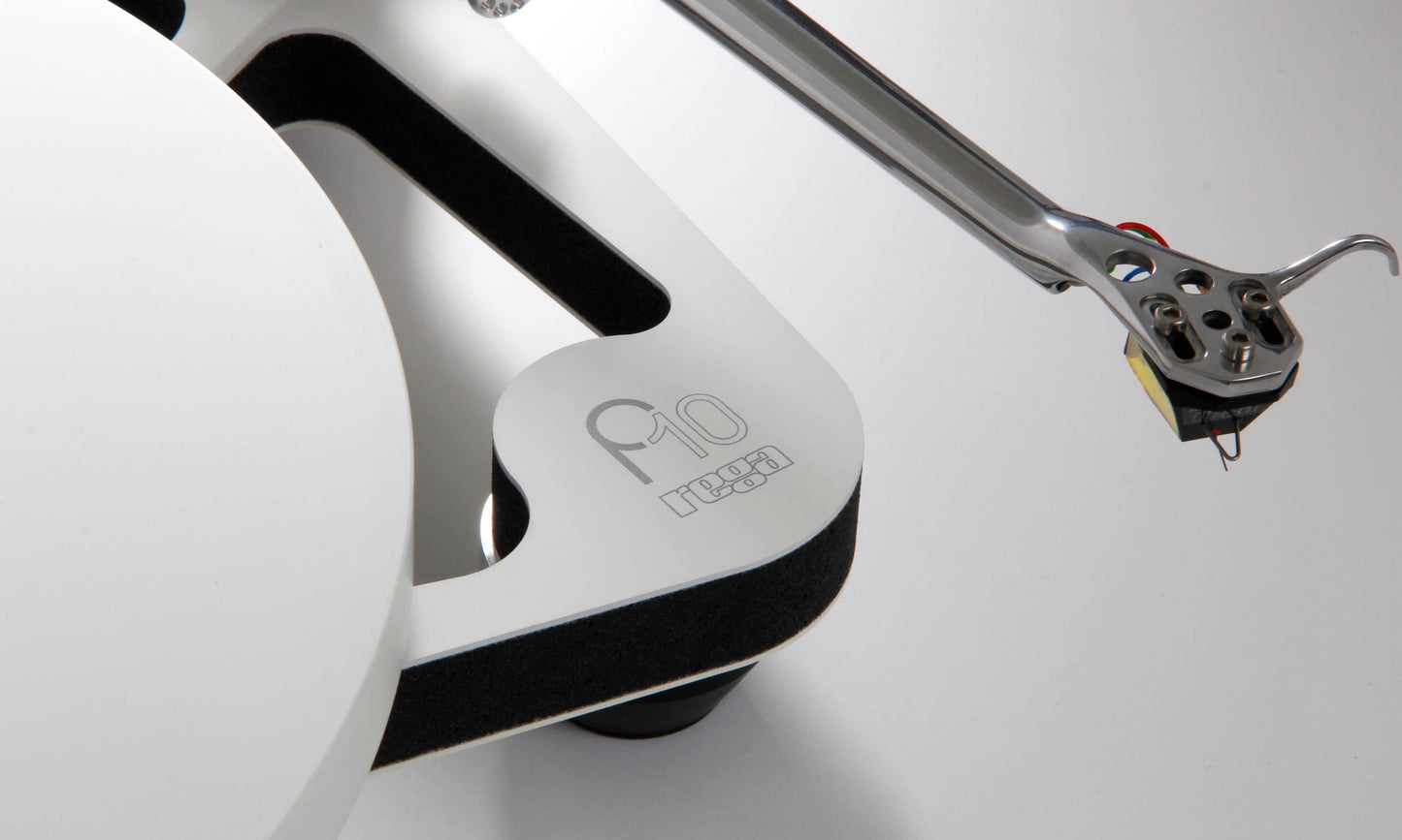 Rega Planar 10 Turntable