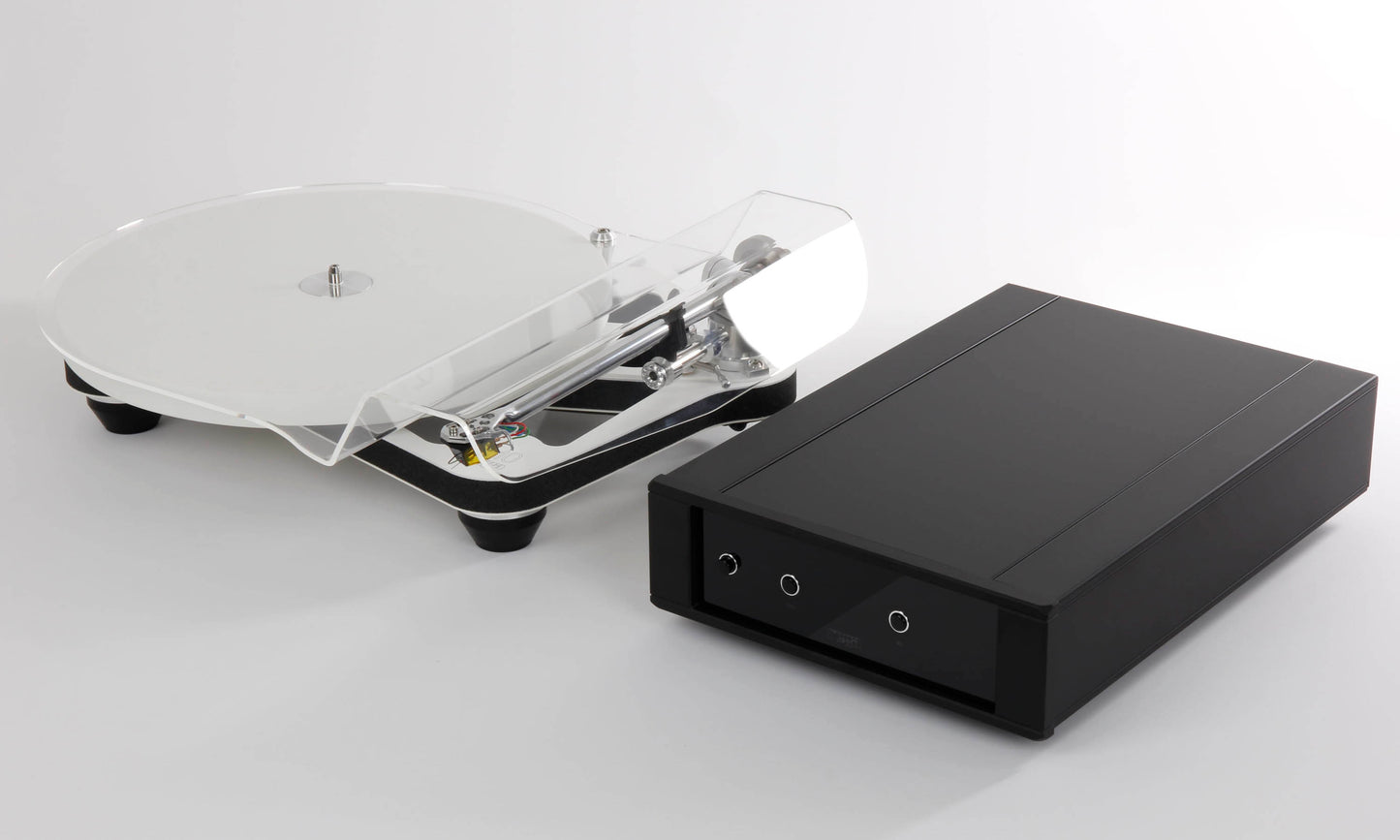 Rega Planar 10 Turntable