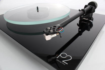 Rega Planar 2 Turntable