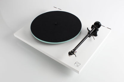 Rega Planar 2 Turntable