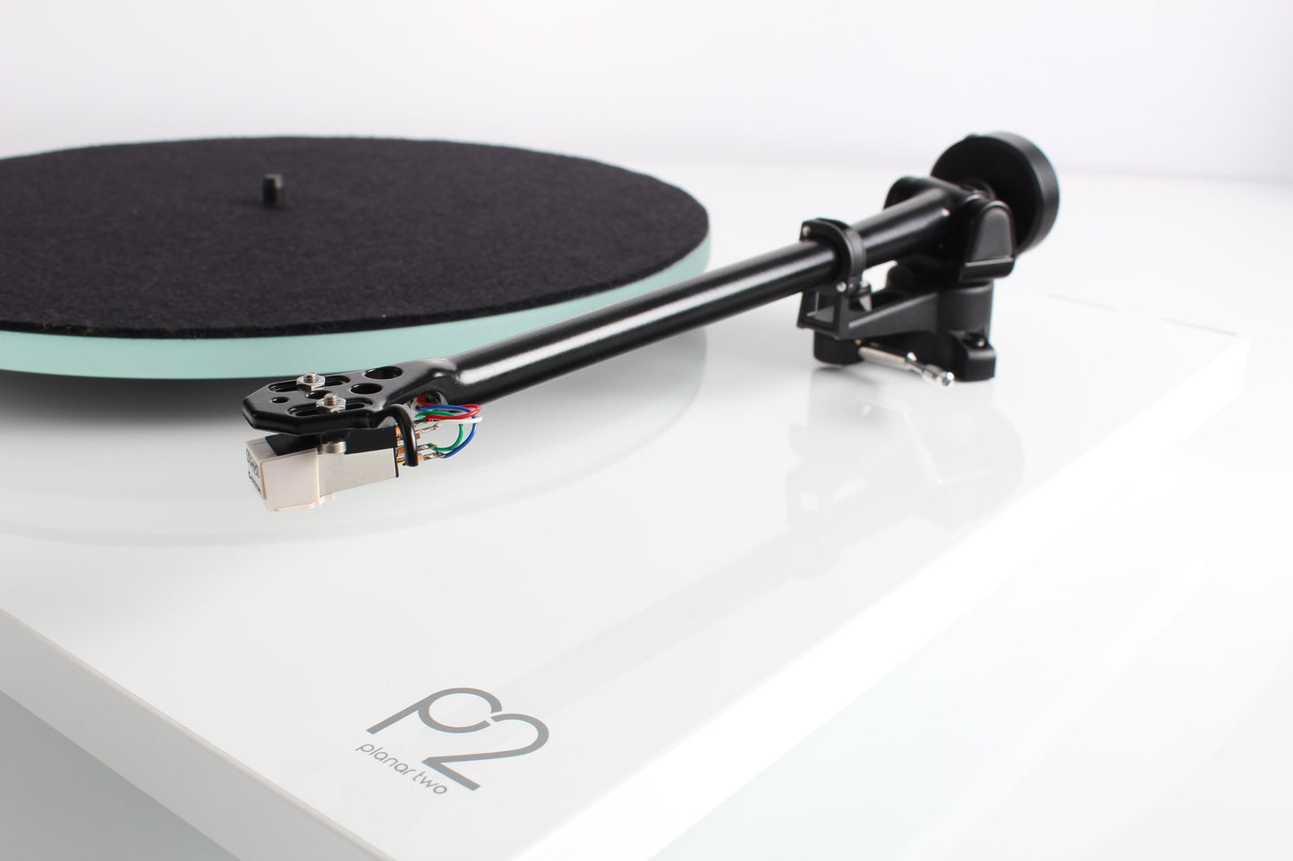 Rega Planar 2 Turntable